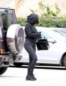 Kylie-Jenner-in-Black-Spandex-6