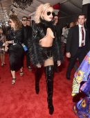 Lady-Gaga-at-59th-Grammy-Awards-8