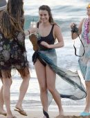 Lea-Michele-in-Mauí-Hawaii-607