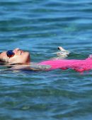 Lea-Michele-in-Pink-Swimsuit-9