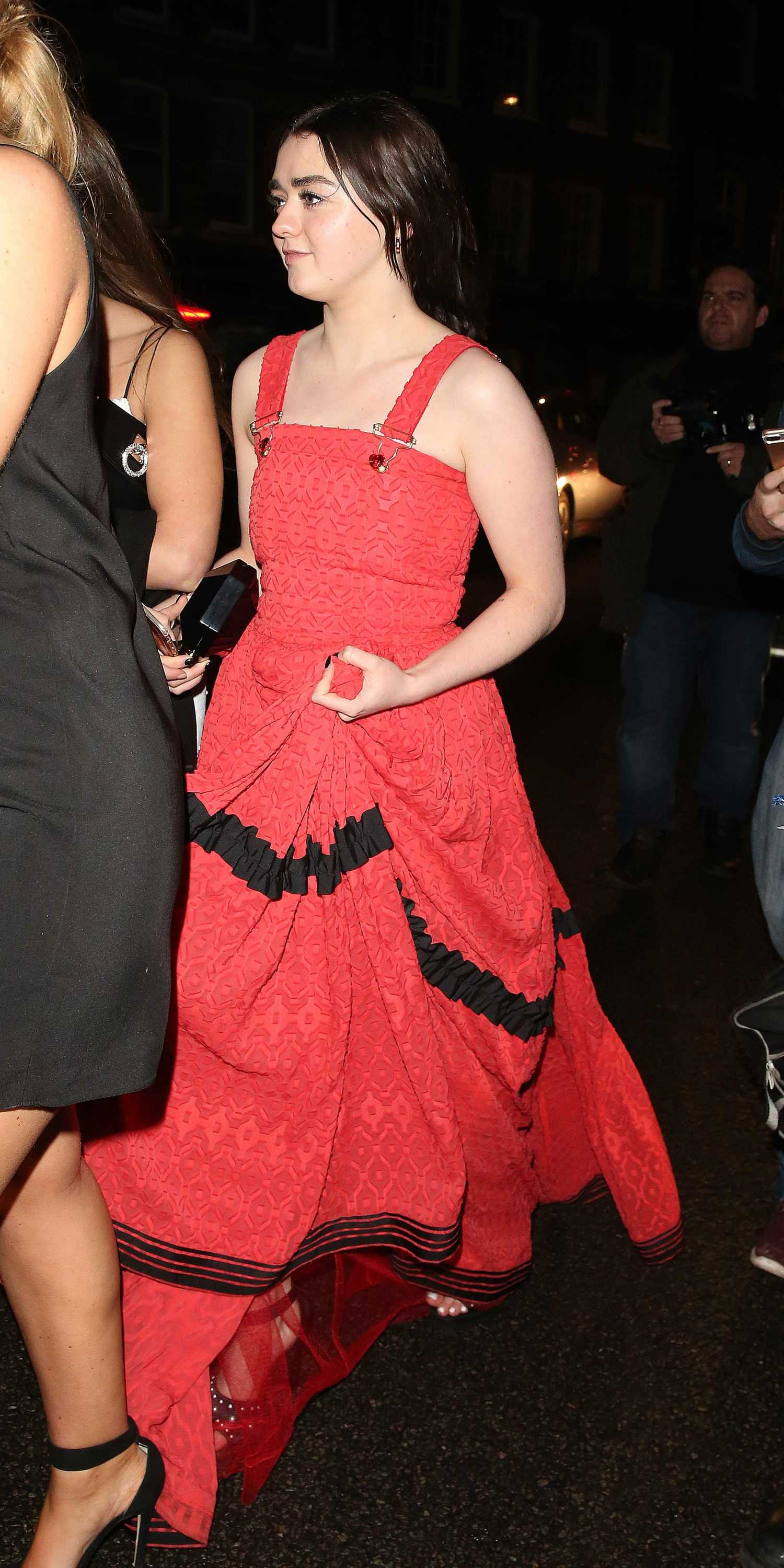 Maisie-Williams-at-Warner-Music-Brit-Awards-5