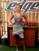 Nina-Agdal-at-Edge-Shave-Gel-Event-10