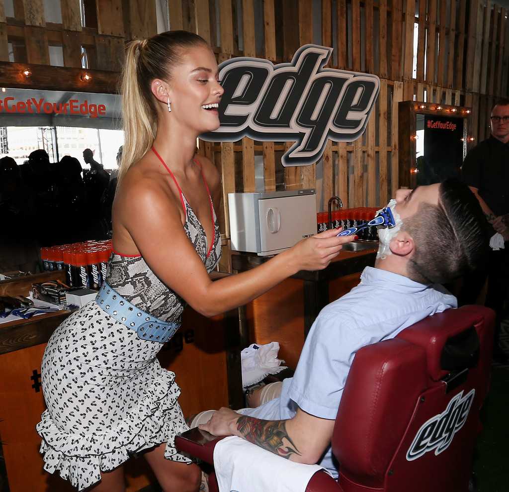 Nina-Agdal-at-Edge-Shave-Gel-Event-11