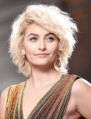 Paris-Jackson-at-59th-GRAMMY-Awards-5