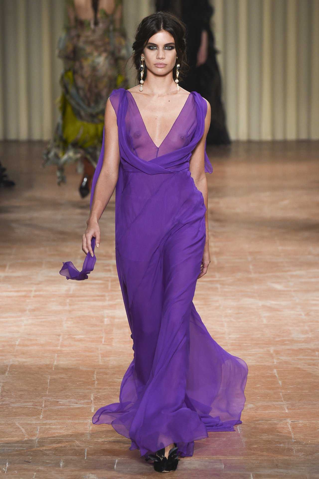 Sara-Sampaio-at-Alberta-Ferretti-Fashion-Show-8