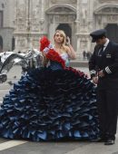 Suki-Waterhouse-on-the-Set-of-British-Airways-Advertising-Campaign-in-Milan-7