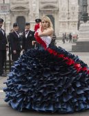 Suki-Waterhouse-on-the-Set-of-British-Airways-Advertising-Campaign-in-Milan-8