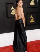 Tinashe-at-59th-Grammy-Awards-in-LA-3