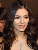 Victoria-Justice-at-2017-amfAR-New-York-Gala-8