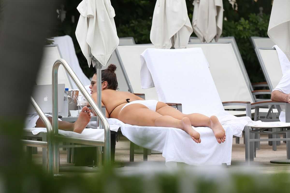 Ashley-Graham-3