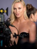 Charlize-Theron-in-Hong-Kong-8
