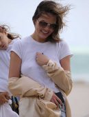 Chrissy-Teigen-4