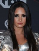 Demi-Lovato-2017-iHeartRadio-Music-Awards-in-Inglewood-5
