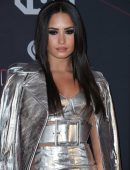 Demi-Lovato-2017-iHeartRadio-Music-Awards-in-Inglewood-6