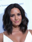 Demi-Lovato-557