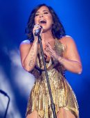 Demi-Lovato-BeautyKind-Unites-Concert-in-Arlington-8