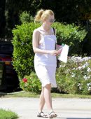Elle-Fanning-Areola-1