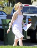 Elle-Fanning-Areola-4