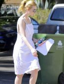 Elle-Fanning-Areola-9