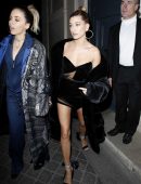 Hailey-Baldwin-at-Vogue-Dinner-for-Paris-Fashion-Week-6