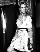 Hannah-Ferguson-Wonderland-Spring-2017-7