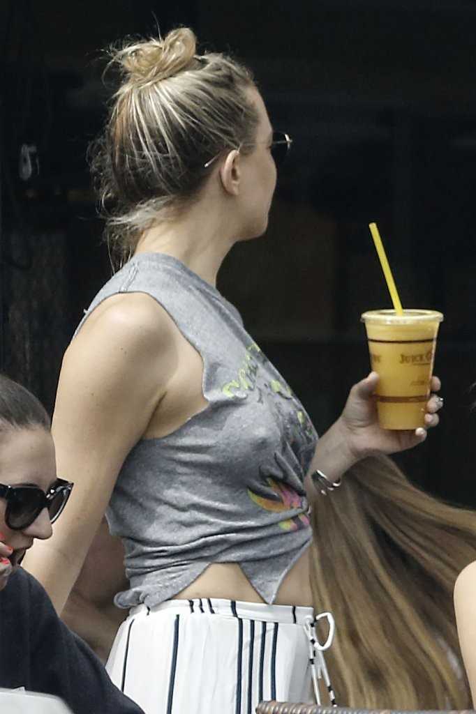Kate-Hudson-424
