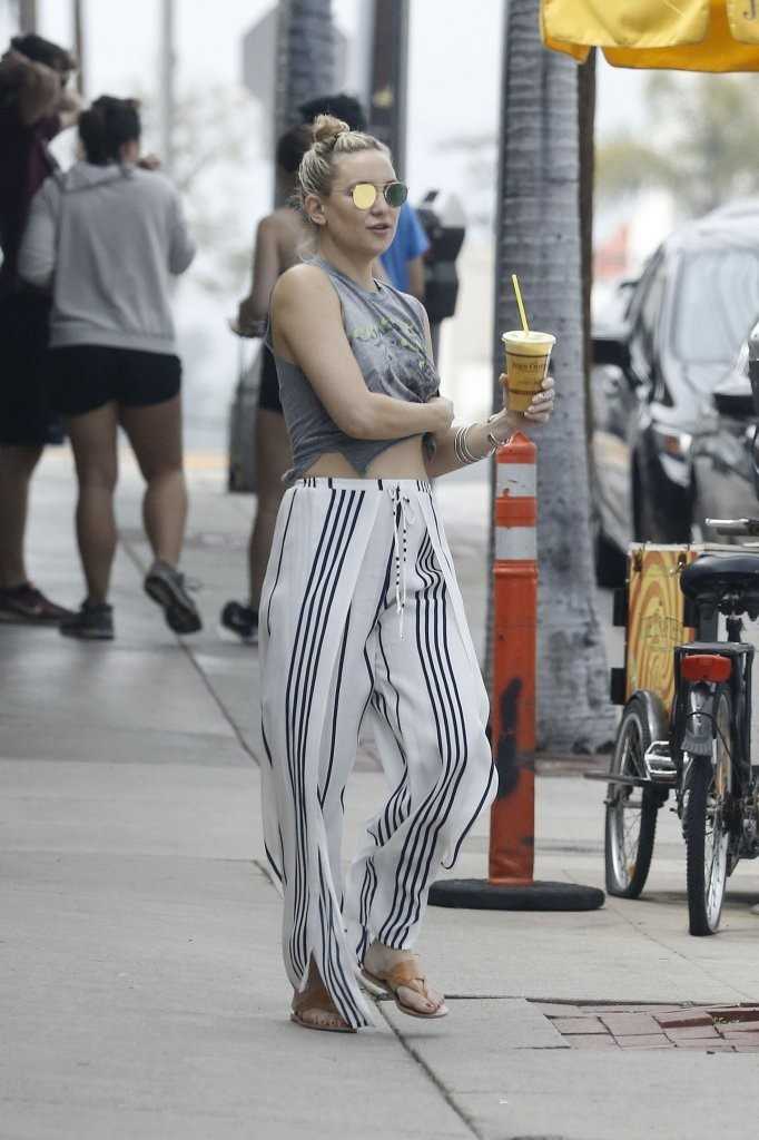 Kate-Hudson-425