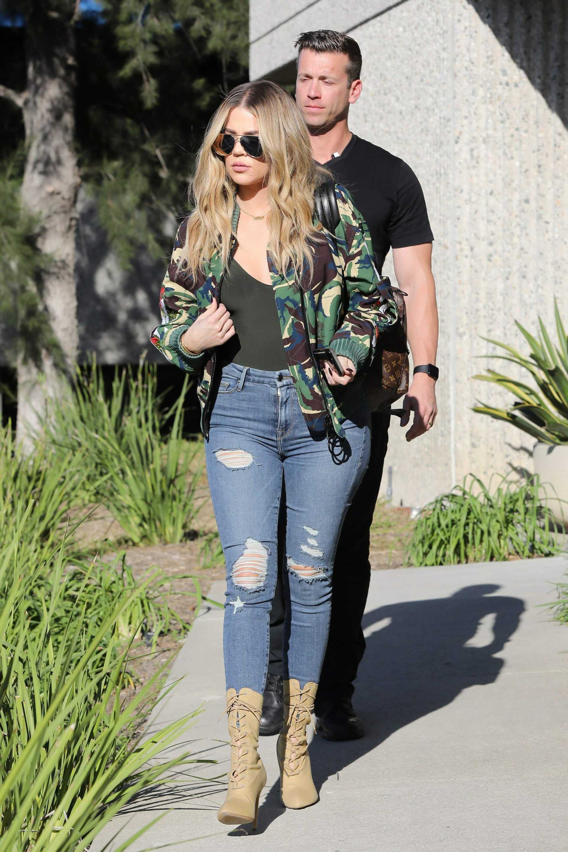 Khloe-Kardashian-802