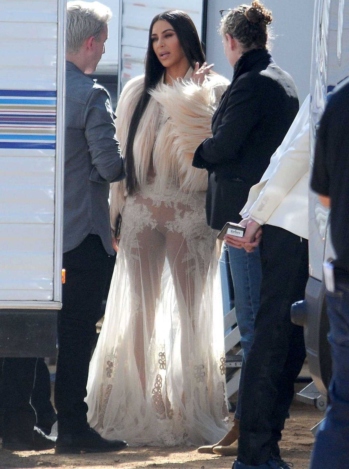Kim-Kardashian -on-Ocean’s-Eight-Movie-Set-11