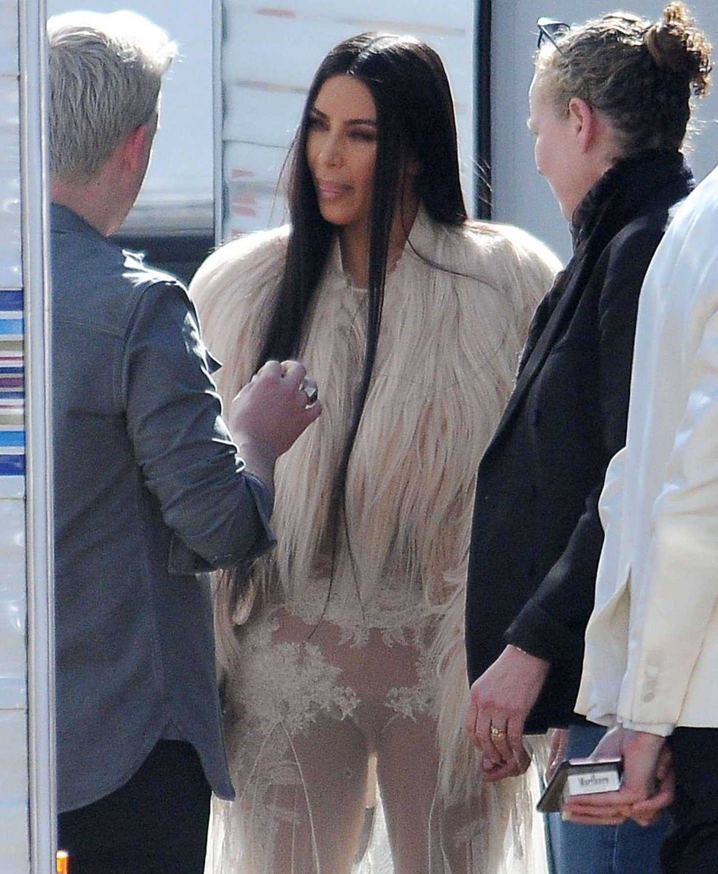 Kim-Kardashian -on-Ocean’s-Eight-Movie-Set-2