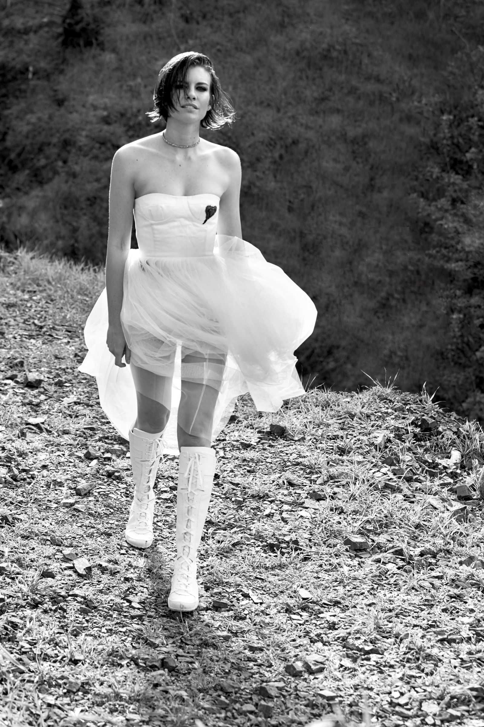 Lauren-Cohan-in-Harper's-Bazaar-Magazine-2017-2