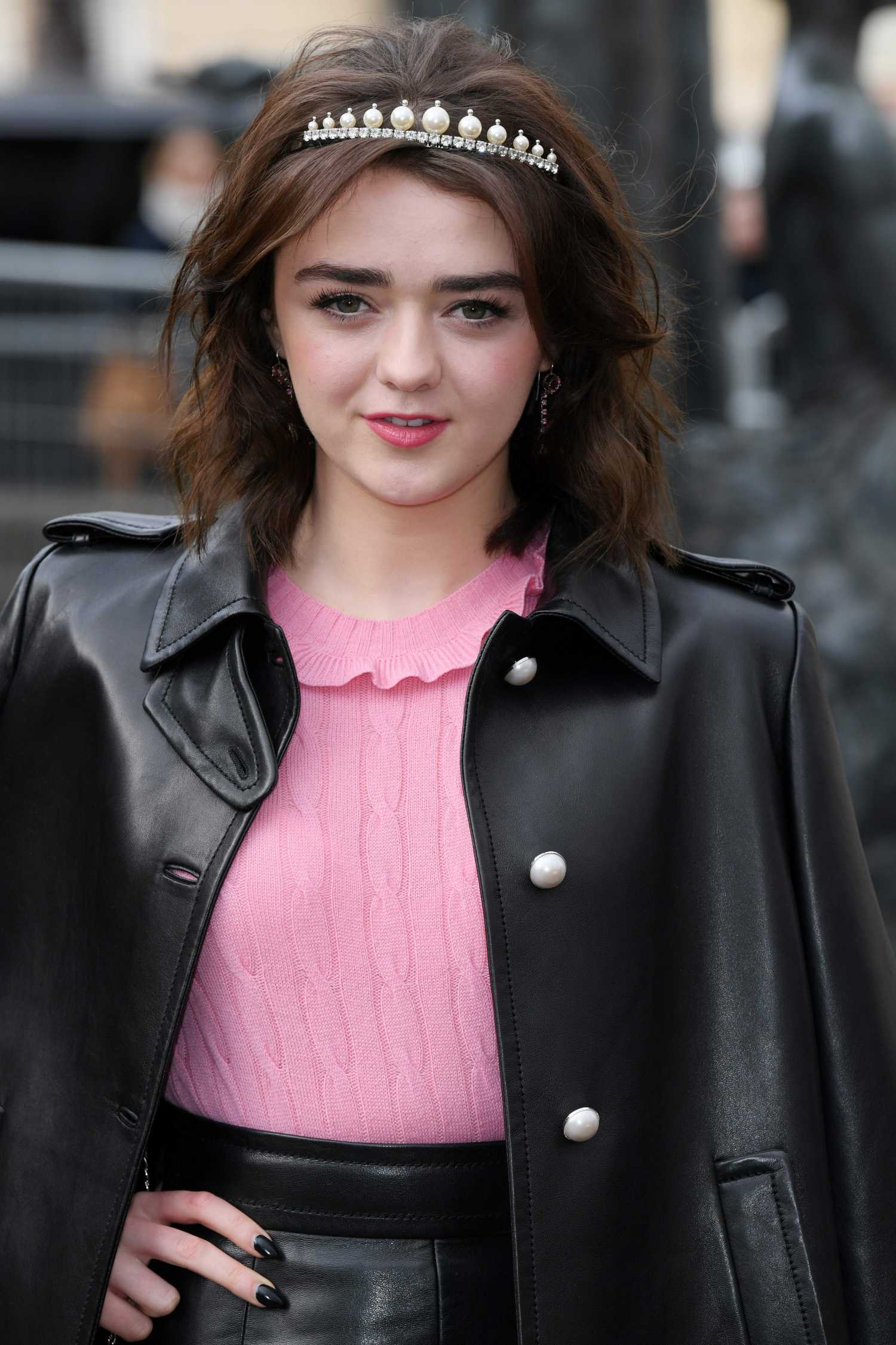 Maisie-Williams-at-Miu-Miu-Show-2017-3