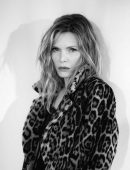 Michelle-Pfeiffer-Interview-Magazine-Photoshoot-April-2017-4
