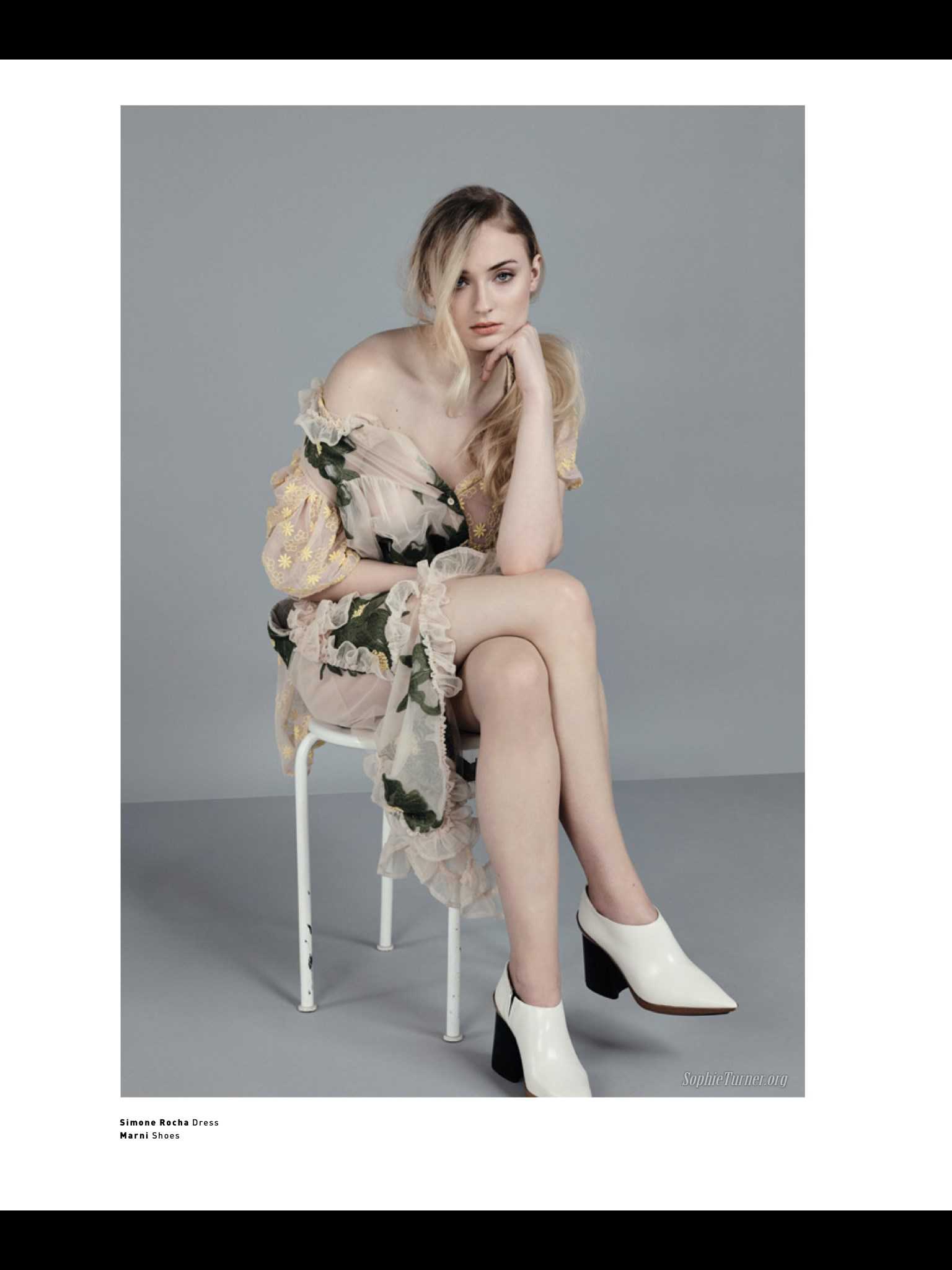 Sophie-Turner-Malibu-Magazine-April-2017-5