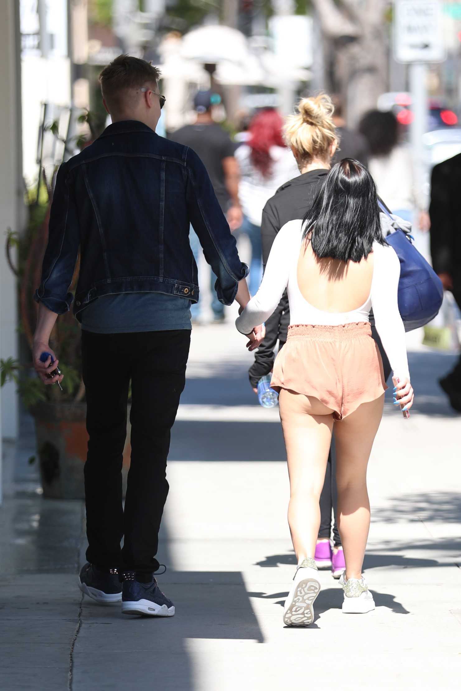 Ariel-Winter-Leggy-6