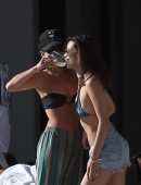 Bella-Hadid-16