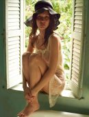Bella-Hadid-Porter-Magazine-Photoshoot-3