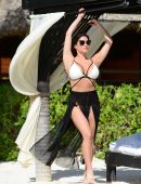 Casey-Batchelor-in-Bikini-705
