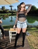Hailee Steinfeld - Performing during The Hyde Away in Thermal, CA