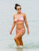 Helen-Flanagan-in-Bikini-2