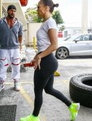 Jennifer Lopez Going to the Gym in Miami