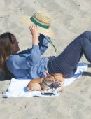Katharine-McPhee-on-the-Set-of-Scorpion-in-Malibu-1