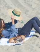 Katharine-McPhee-on-the-Set-of-Scorpion-in-Malibu-2