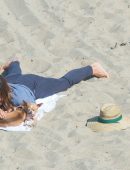 Katharine-McPhee-on-the-Set-of-Scorpion-in-Malibu-9