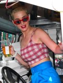 Katy Perry Out and About, Giving Out Pies in New York