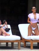 Kim-Kardashian-875