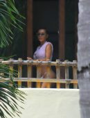 Kim-Kardashian-890