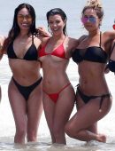 Kim-Kardashian-and-Kourtney-Kardashian-715