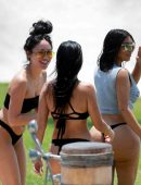 Kim-Kardashian-and-Kourtney-Kardashian-814