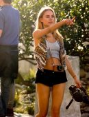 Kimberley Garner Taking her Dog Sasha for a Walk on the Beach in Santa Monica